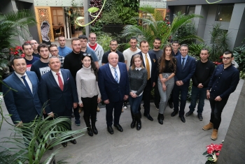 На 18.12.2019 г. „Минстрой Холдинг“ АД за пореден път дари 20 едногодишни стипендии на обща стойност 30000 лв